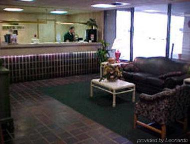 Days Inn Lansing South Интериор снимка