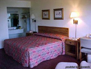 Days Inn Lansing South Стая снимка